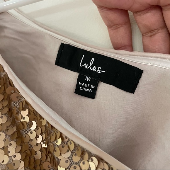 Lulus NWOT Spectacular Matte Gold Sequin One-Shoulder Side-Tie Crop Top Size M - Picture 12 of 14